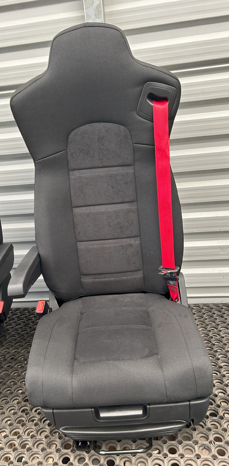IVECO NEW SEAT IVECO S-WAY - Banco: foto 1 IVECO NEW SEAT IVECO S-WAY - Banco: foto 1