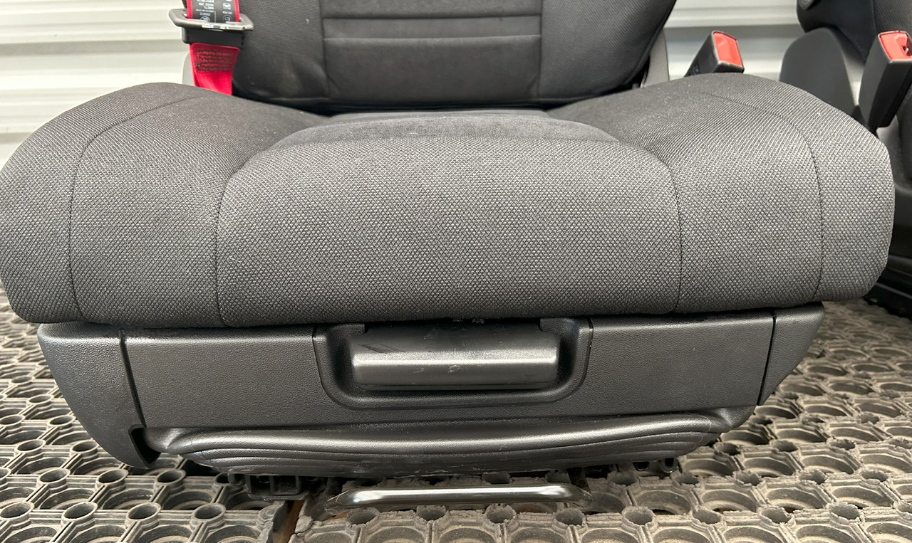 Banco nuevo IVECO NEW SET OF SEATS IVECO S-WAY: foto 6