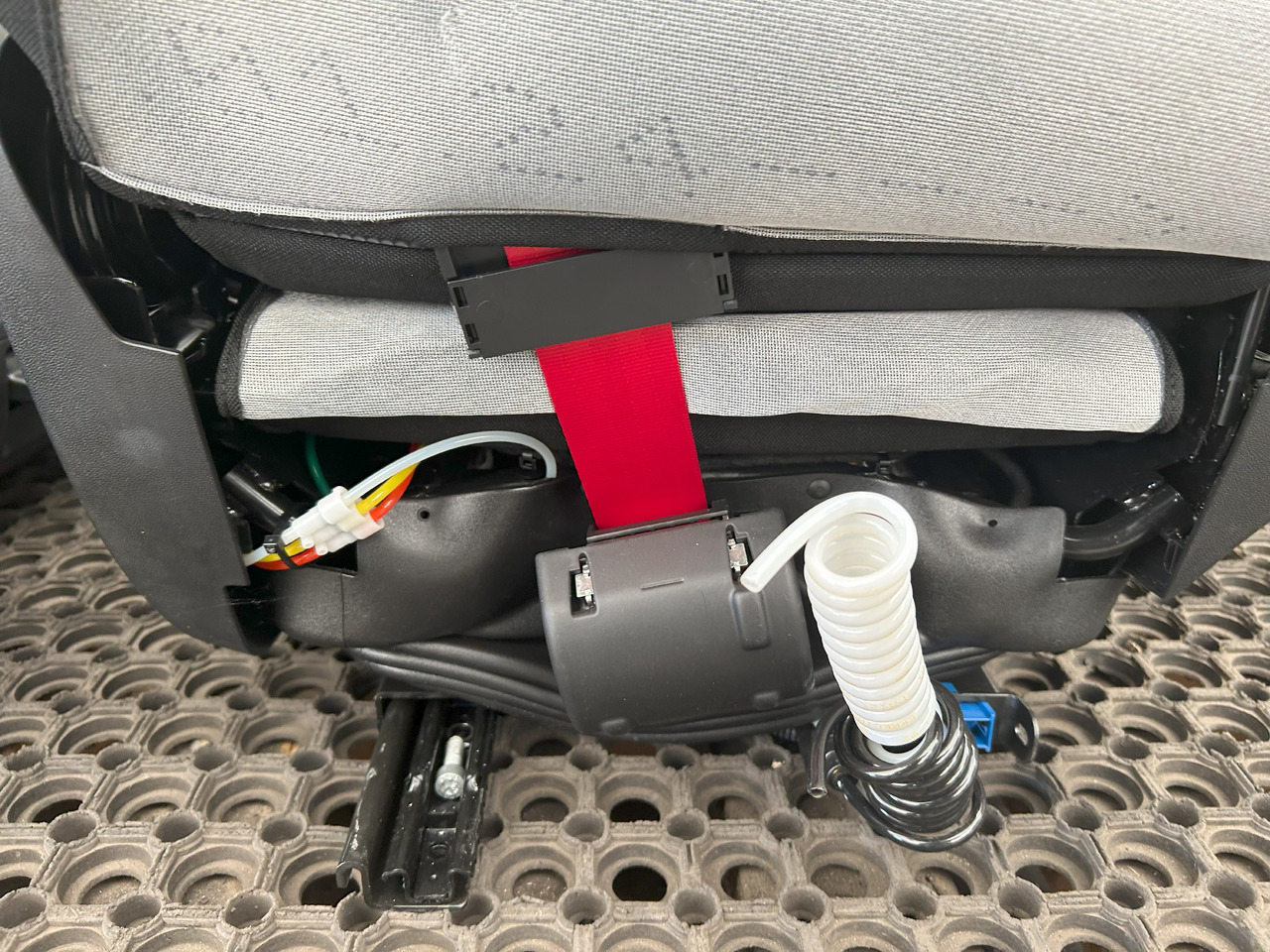 Banco nuevo IVECO NEW SET OF SEATS IVECO S-WAY: foto 17