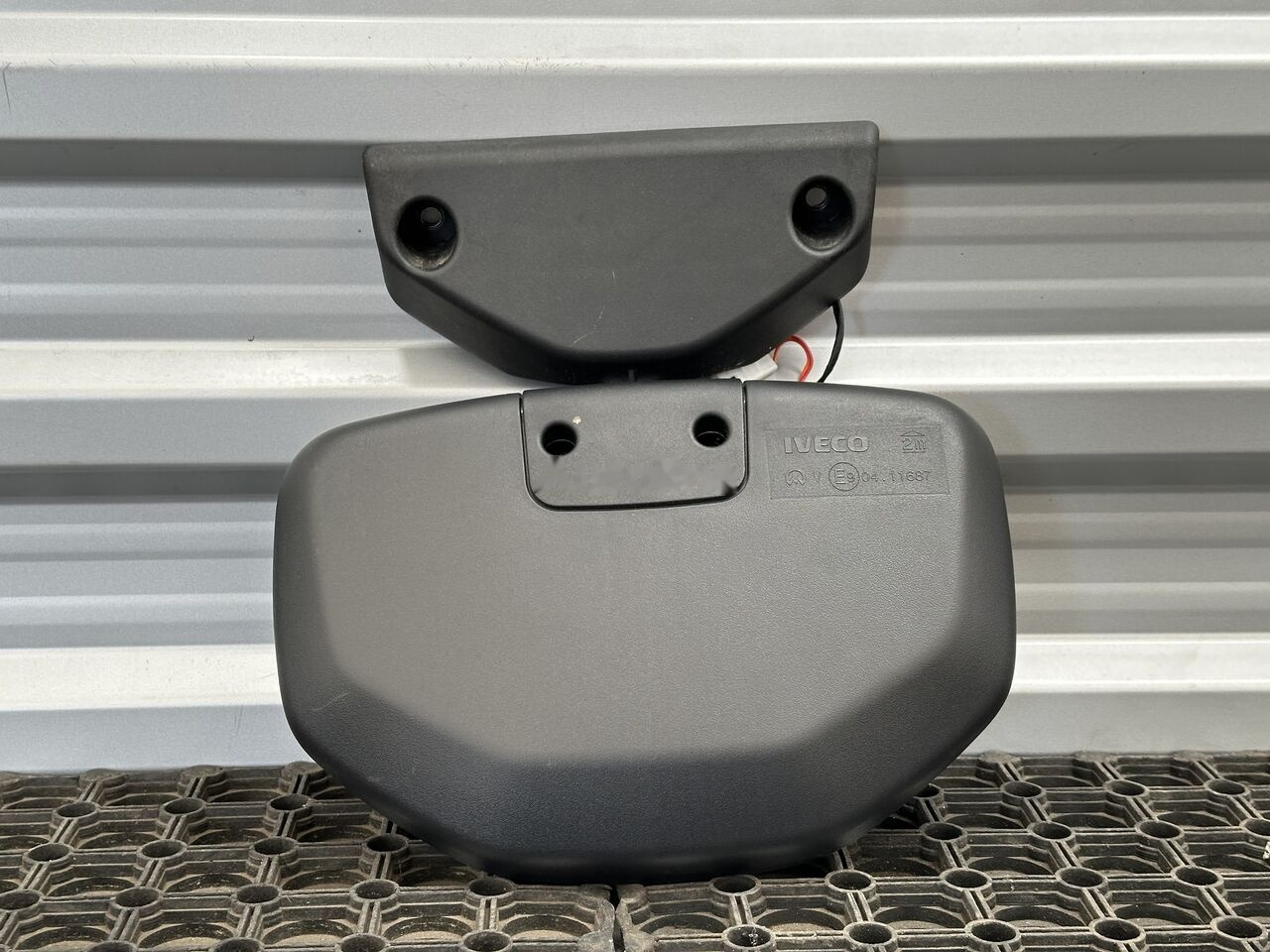 IVECO S-WAY STRALIS 5802287173 IVECO truck - Espelho retrovisor de Caminhão: foto 1 IVECO S-WAY STRALIS 5802287173 IVECO truck - Espelho retrovisor de Caminhão: foto 1