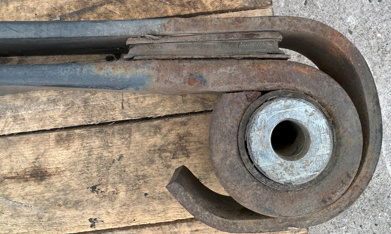 MERCEDES 2-LEAF SPRING MERCEDES ACTROS - Suspensão de molas/ Suspensão de lâminas: foto 5 MERCEDES 2-LEAF SPRING MERCEDES ACTROS - Suspensão de molas/ Suspensão de lâminas: foto 5