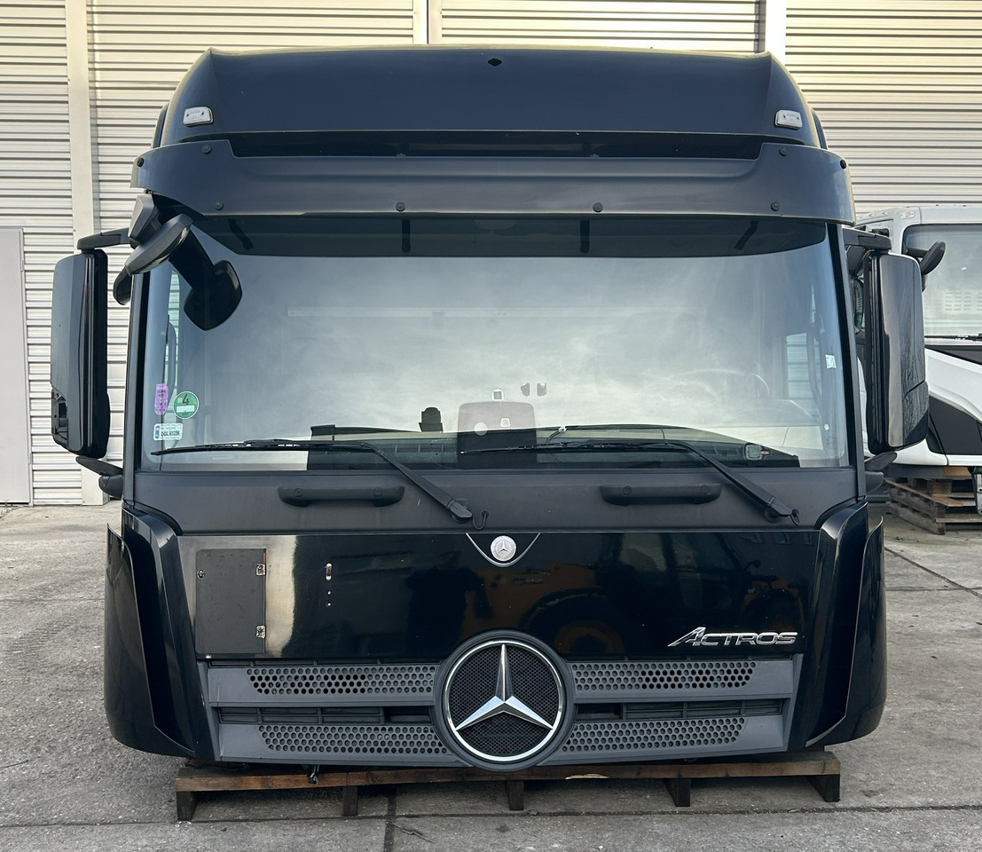 MERCEDES ACTROS MP4 L BigSpace, 2.50 m - Cabine de Caminhão: foto 1 MERCEDES ACTROS MP4 L BigSpace, 2.50 m - Cabine de Caminhão: foto 1