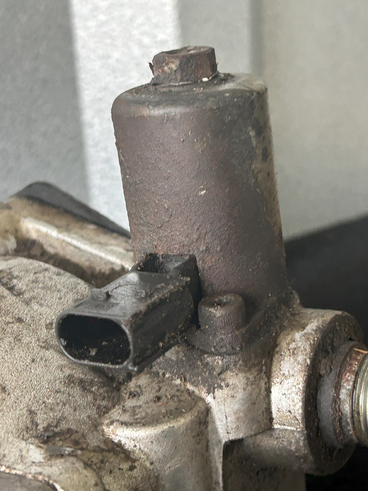 MERCEDES-BENZ ACTROS MP4 POWER STEERING PUMP - Bomba de direção de Caminhão: foto 4 MERCEDES-BENZ ACTROS MP4 POWER STEERING PUMP - Bomba de direção de Caminhão: foto 4