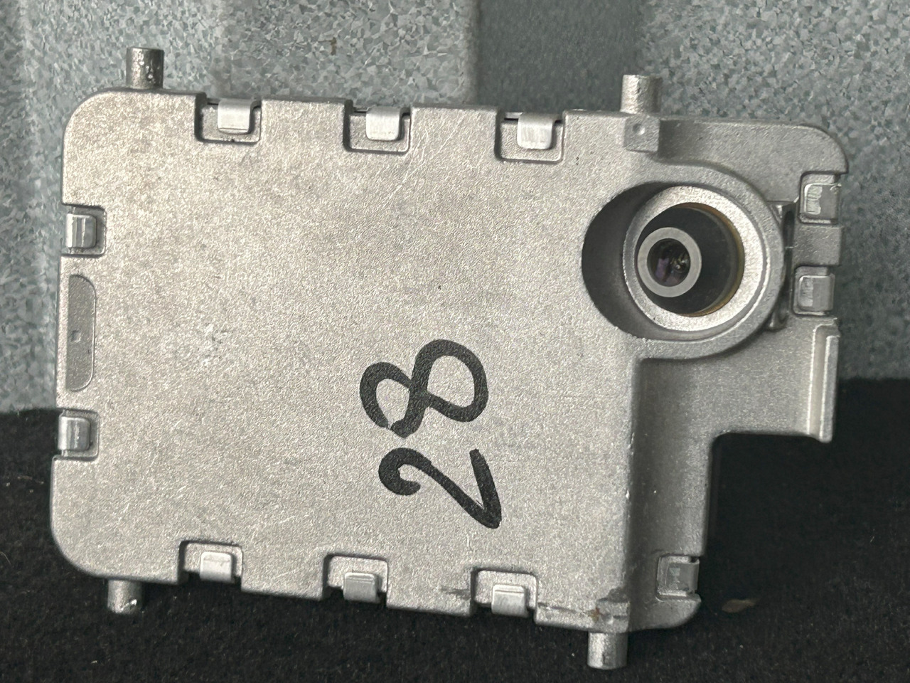 MERCEDES-BENZ ACTROS MP4 WINDSCREEN CAMERA LANE ASSISTANT - Sensor: foto 3 MERCEDES-BENZ ACTROS MP4 WINDSCREEN CAMERA LANE ASSISTANT - Sensor: foto 3