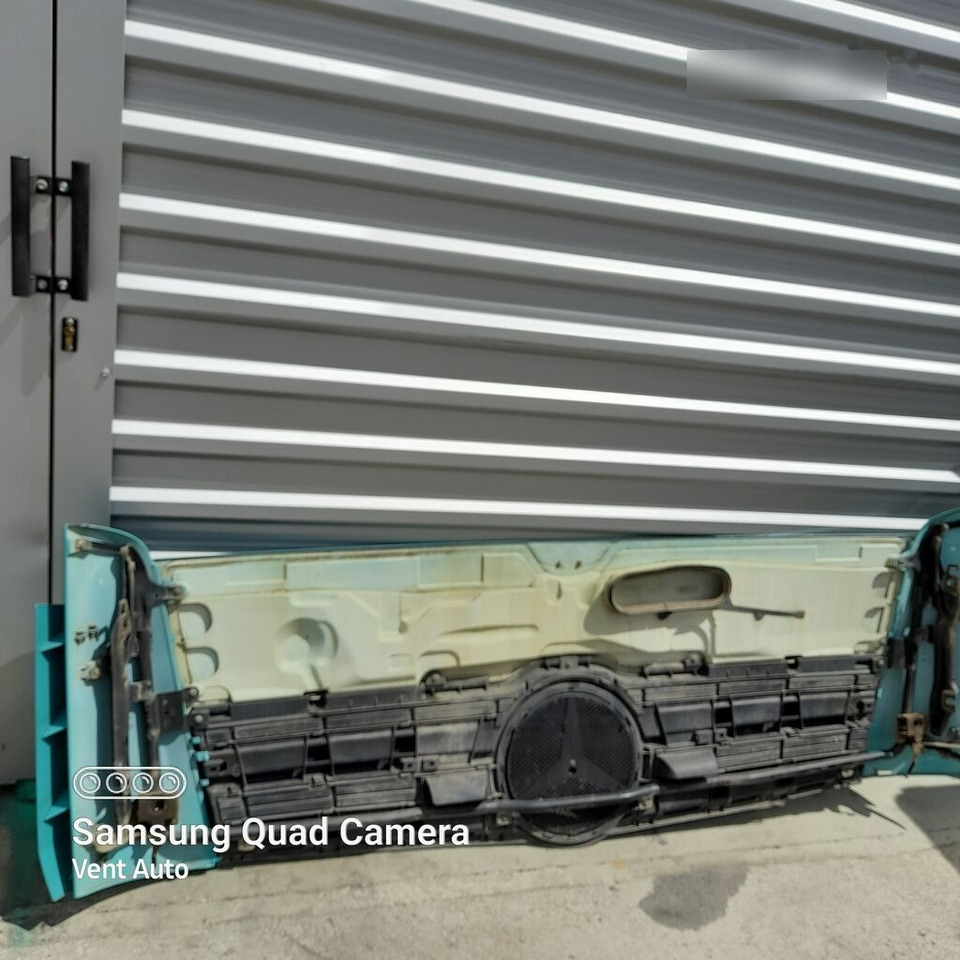 Mercedes-Benz ACTROS MP4 A9607500309 Mercedes-Benz A9607500309 - Capô de Caminhão: foto 4 Mercedes-Benz ACTROS MP4 A9607500309 Mercedes-Benz A9607500309 - Capô de Caminhão: foto 4