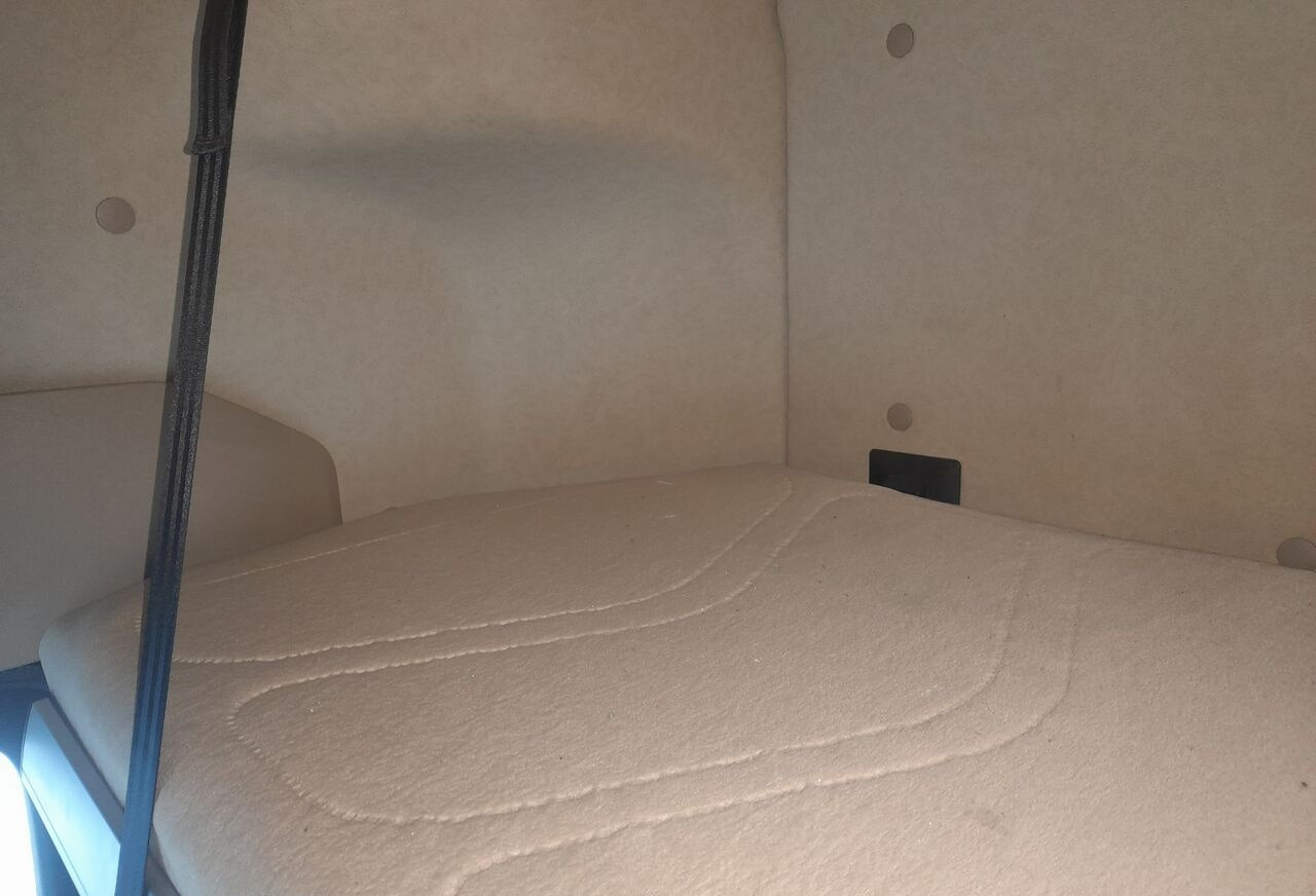 Mercedes-Benz ACTROS   Mercedes-Benz - Cabine e interior de Caminhão: foto 5 Mercedes-Benz ACTROS   Mercedes-Benz - Cabine e interior de Caminhão: foto 5