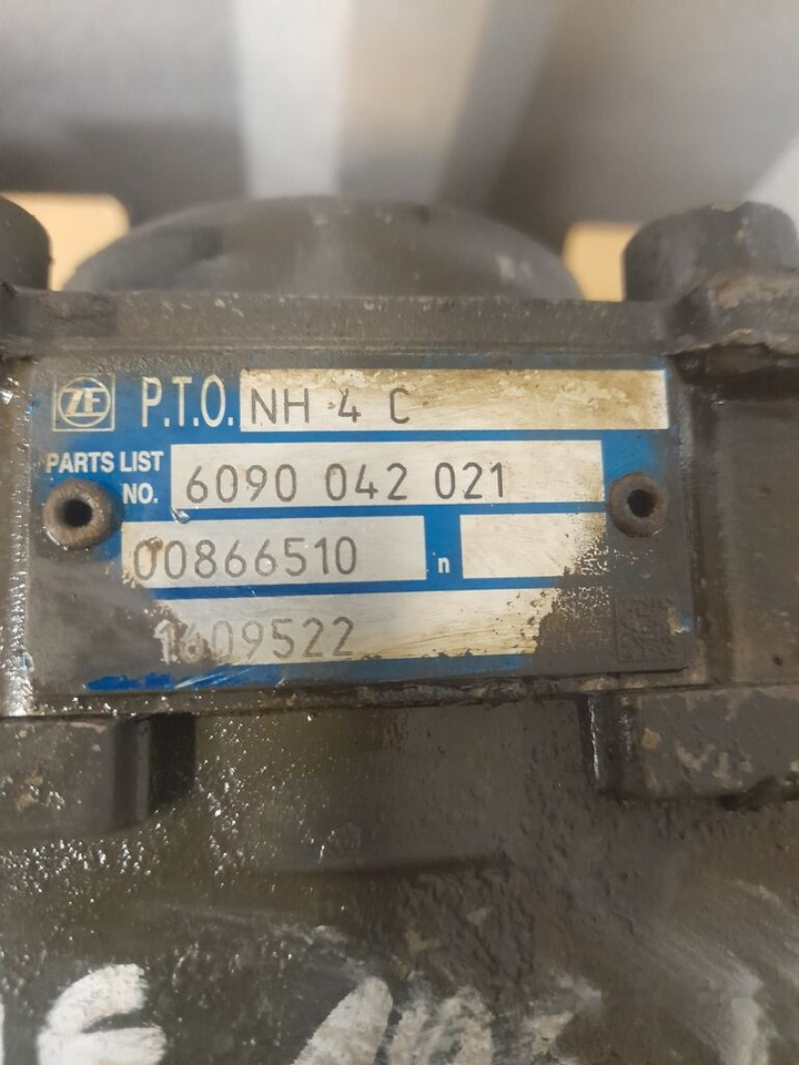 PRZYSTAWKA PTO DAF XF 106 1609522 / 6090042021 DAF 1609522 / 6090042021 XF 106 - Hidráulica de Caminhão: foto 2 PRZYSTAWKA PTO DAF XF 106 1609522 / 6090042021 DAF 1609522 / 6090042021 XF 106 - Hidráulica de Caminhão: foto 2