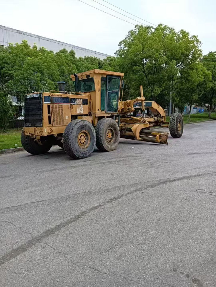 Caterpillar 14H, 140H Motor Grader Original Color CAT Machine - Motoniveladora: foto 2 Caterpillar 14H, 140H Motor Grader Original Color CAT Machine - Motoniveladora: foto 2