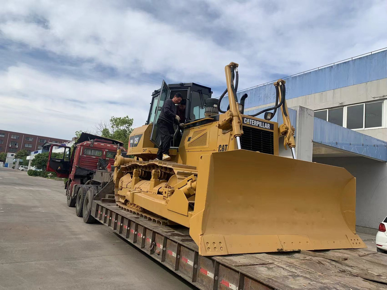 Caterpillar D6G, D6G2 Bulldozer Good Price Secondhand CAT Tracked Tractor - Buldôzer: foto 5 Caterpillar D6G, D6G2 Bulldozer Good Price Secondhand CAT Tracked Tractor - Buldôzer: foto 5