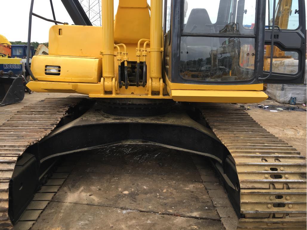 KOMATSU PC22 used excavator Japanese construction machine PC220-6 excavator - Escavadora de rastos: foto 5 KOMATSU PC22 used excavator Japanese construction machine PC220-6 excavator - Escavadora de rastos: foto 5