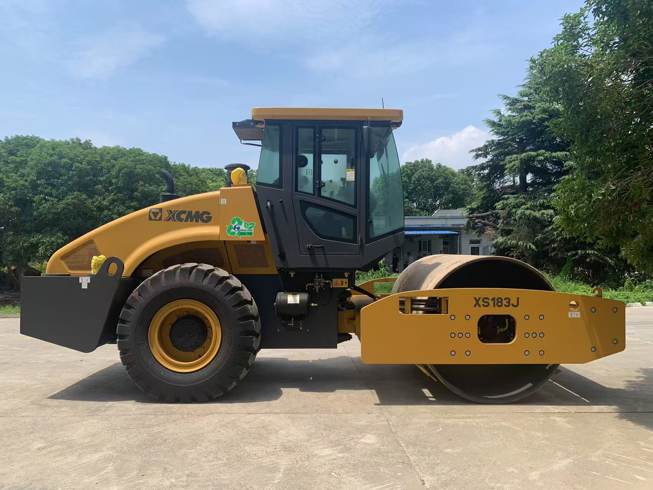 XCMG Vibratory Road roller XS183J Brand New Condition - Compactador de asfalto: foto 1 XCMG Vibratory Road roller XS183J Brand New Condition - Compactador de asfalto: foto 1