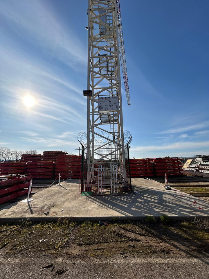 LIEBHERR 245 EC-H 12 Litronic - Guindaste de torre: foto 3 LIEBHERR 245 EC-H 12 Litronic - Guindaste de torre: foto 3