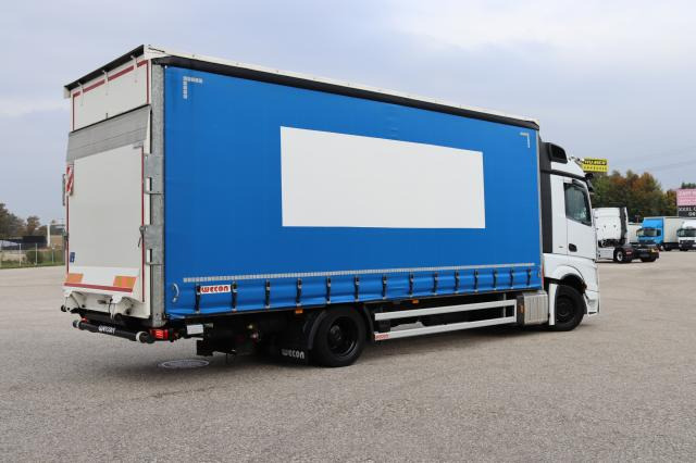Mercedes-Benz Actros 1833 L nR - Caminhão com lona: foto 3 Mercedes-Benz Actros 1833 L nR - Caminhão com lona: foto 3