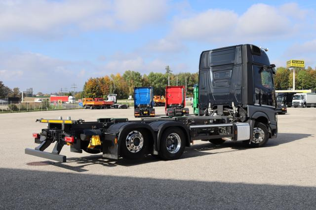 Mercedes-Benz Actros 2553 L - Caminhão transportador de contêineres/ Caixa móvel: foto 3 Mercedes-Benz Actros 2553 L - Caminhão transportador de contêineres/ Caixa móvel: foto 3