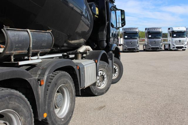 Mercedes-Benz Arocs 3745 B 36,0 TO ZUL. - Caminhão betoneira: foto 5 Mercedes-Benz Arocs 3745 B 36,0 TO ZUL. - Caminhão betoneira: foto 5