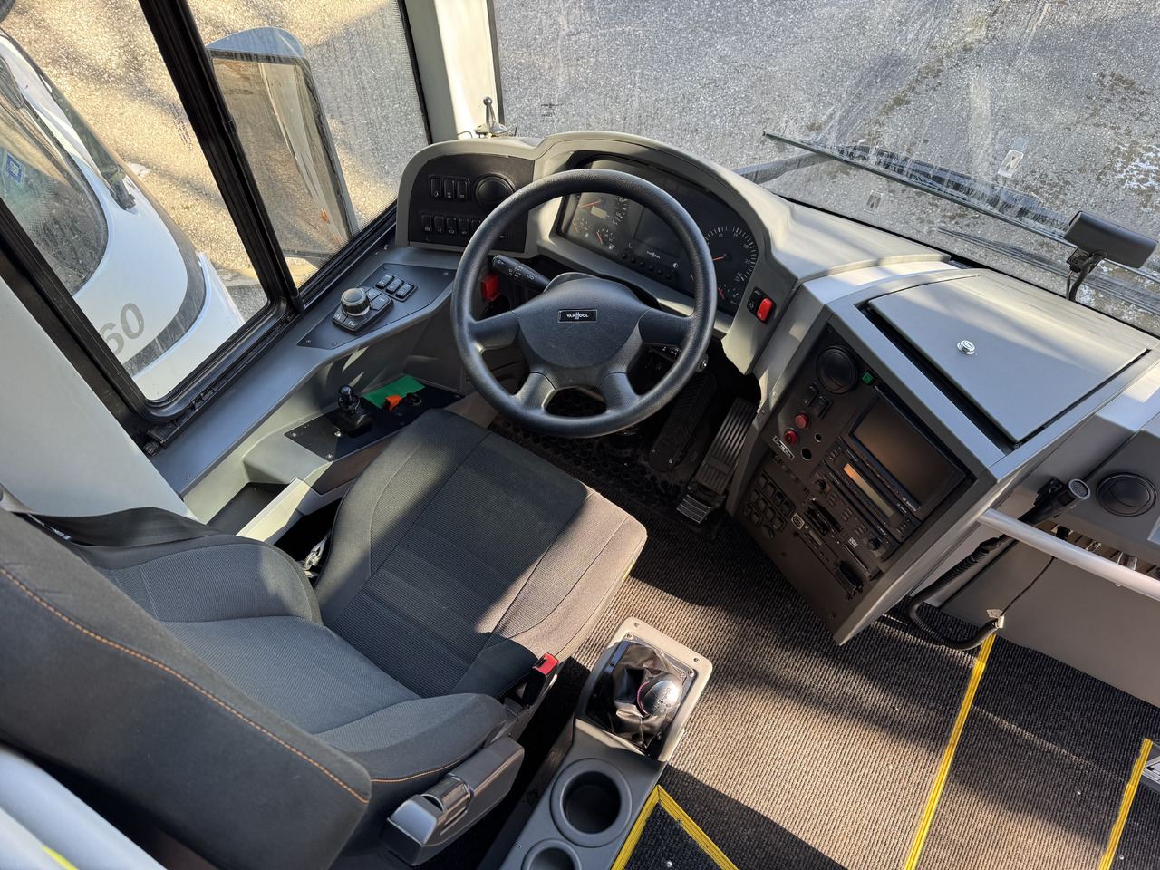 Locação de Van Hool EX17H Van Hool EX17H: foto 6