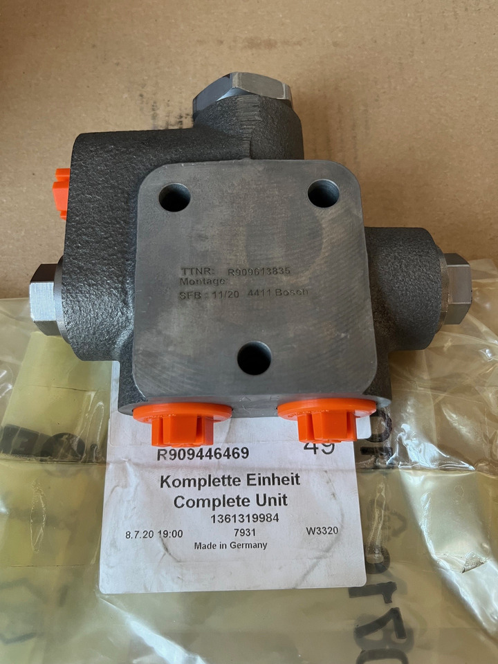 REXROTH R909446469 Flushing & Boost valve - Peça de reposição de Escavadeira: foto 2 REXROTH R909446469 Flushing & Boost valve - Peça de reposição de Escavadeira: foto 2