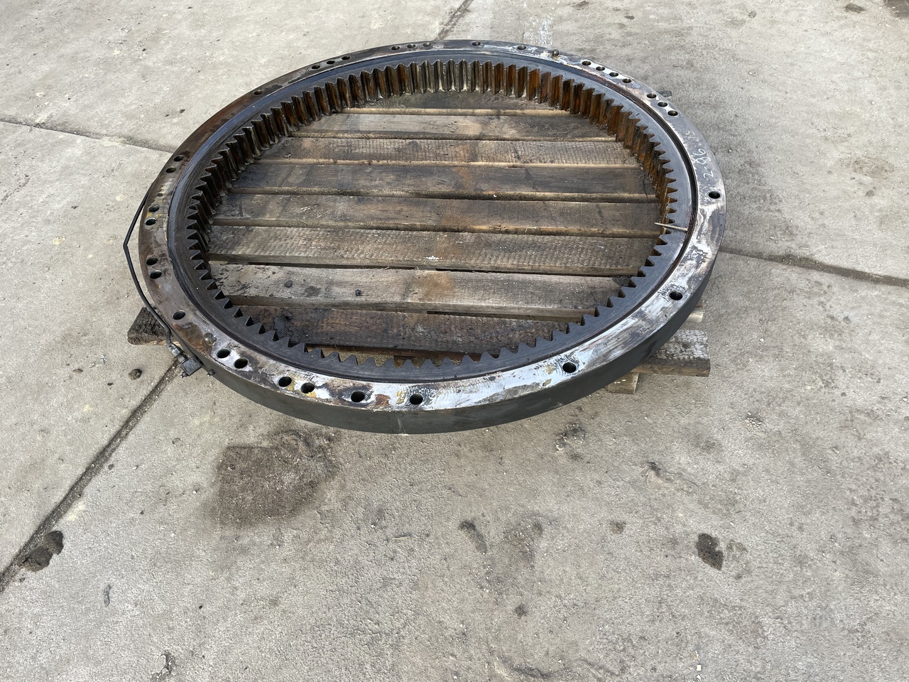 KOMATSU PC 228 - Coroa de giro de Escavadeira: foto 4 KOMATSU PC 228 - Coroa de giro de Escavadeira: foto 4