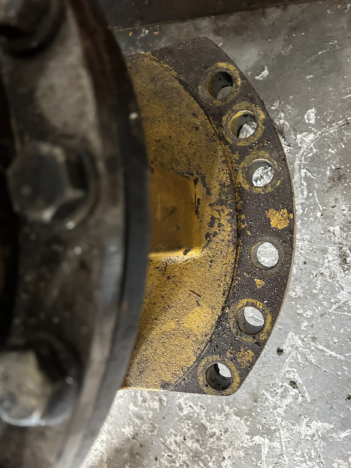 Komatsu PC210 - Motor de giro de Escavadeira: foto 3 Komatsu PC210 - Motor de giro de Escavadeira: foto 3