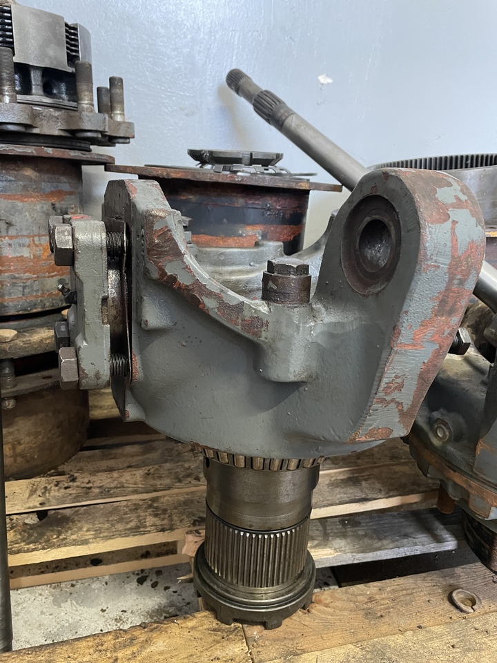 LIEBHERR A900C - Manga de eixo de Escavadeira de rodas: foto 1 LIEBHERR A900C - Manga de eixo de Escavadeira de rodas: foto 1