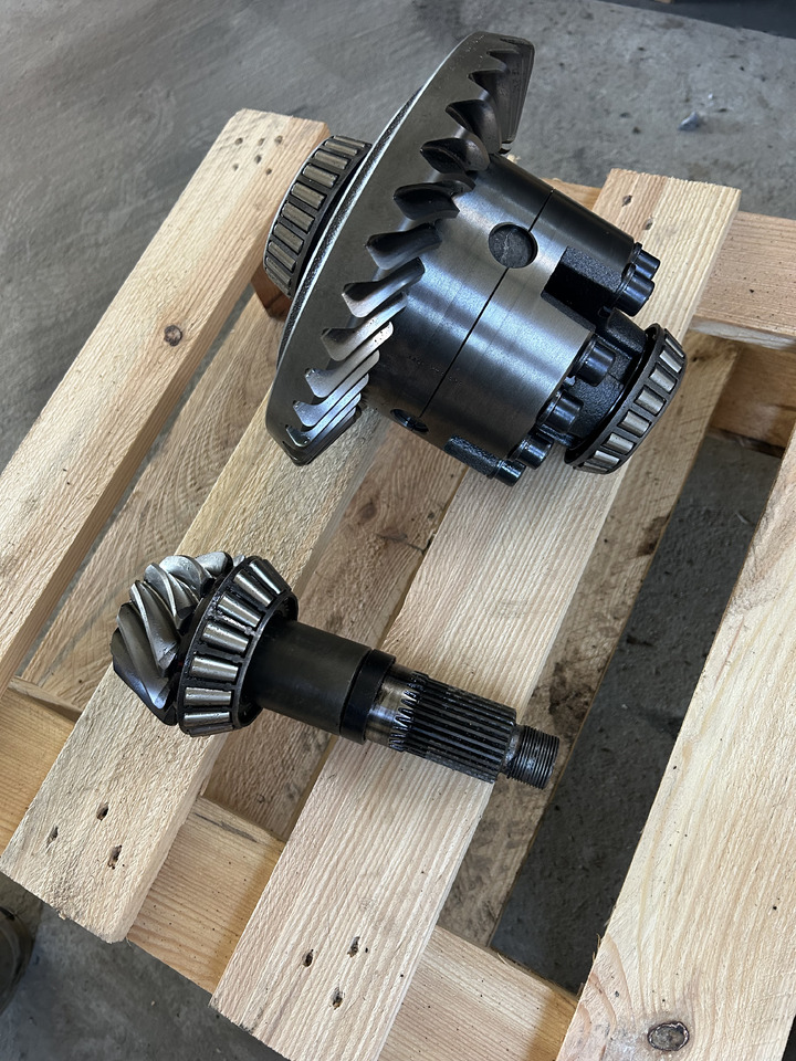 ZF MT-E3050 - Diferencial de Escavadeira: foto 3 ZF MT-E3050 - Diferencial de Escavadeira: foto 3