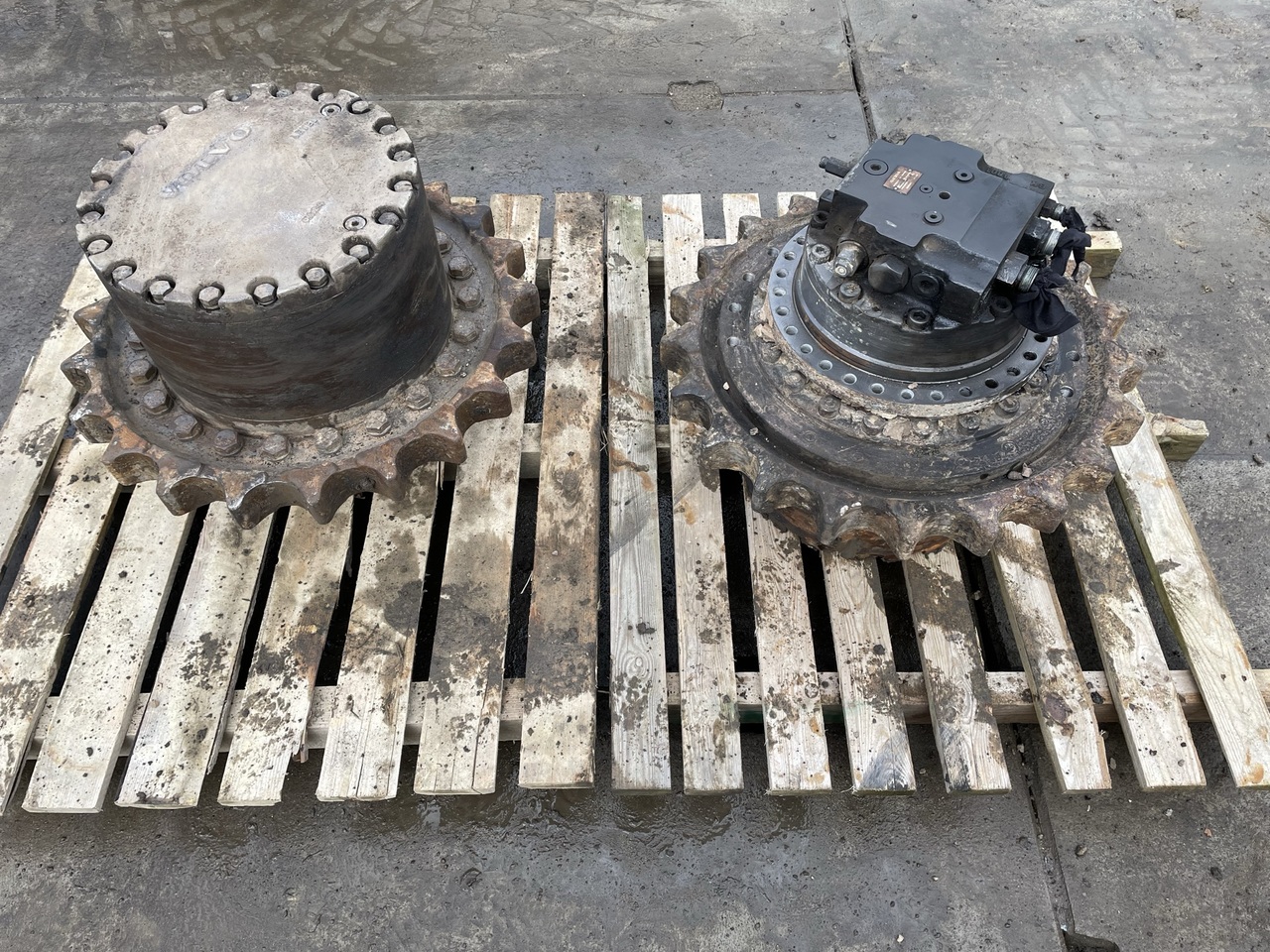 Zwolnica Volvo EC250 - Peças de material rodante de Escavadora de rastos: foto 2 Zwolnica Volvo EC250 - Peças de material rodante de Escavadora de rastos: foto 2