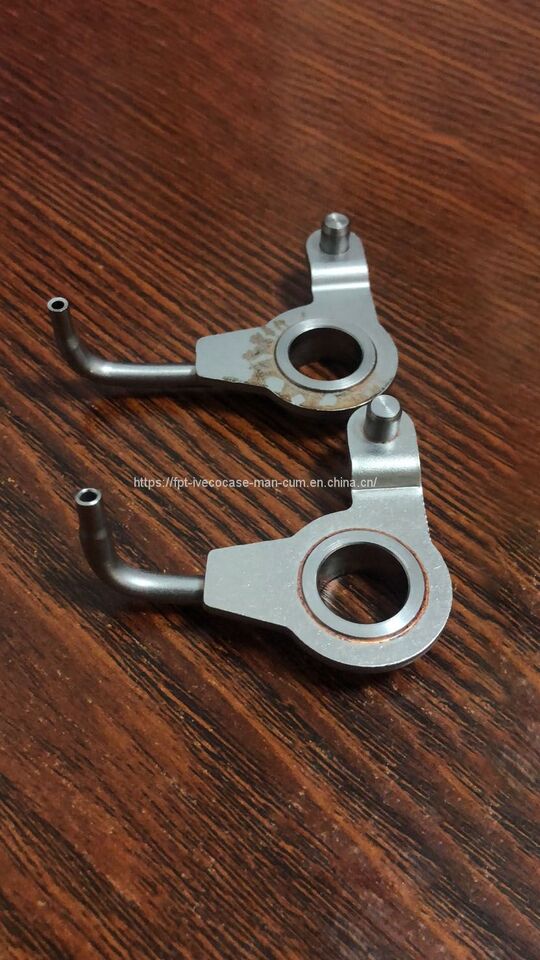 FPT IVECO CASE Cursor9Bus F2CFE612D*J231/F2CFE612A*J098 5802748674 OIL NOZZLE 504127000/504236099 - Motor e peças de Ônibus: foto 1 FPT IVECO CASE Cursor9Bus F2CFE612D*J231/F2CFE612A*J098 5802748674 OIL NOZZLE 504127000/504236099 - Motor e peças de Ônibus: foto 1
