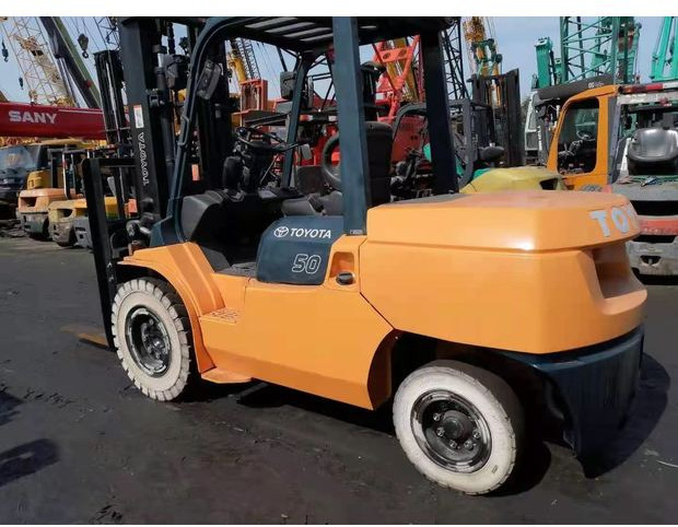 2016 Toyota 7FD50 - Empilhadeira: foto 3 2016 Toyota 7FD50 - Empilhadeira: foto 3