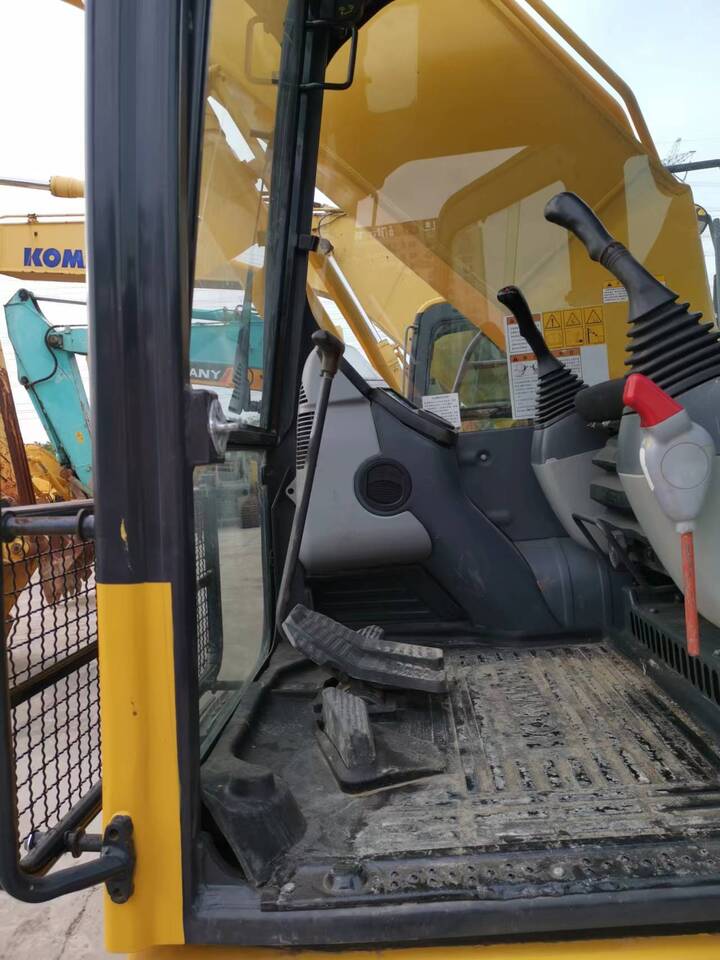Komatsu PC220-8 - Escavadora de rastos: foto 5 Komatsu PC220-8 - Escavadora de rastos: foto 5