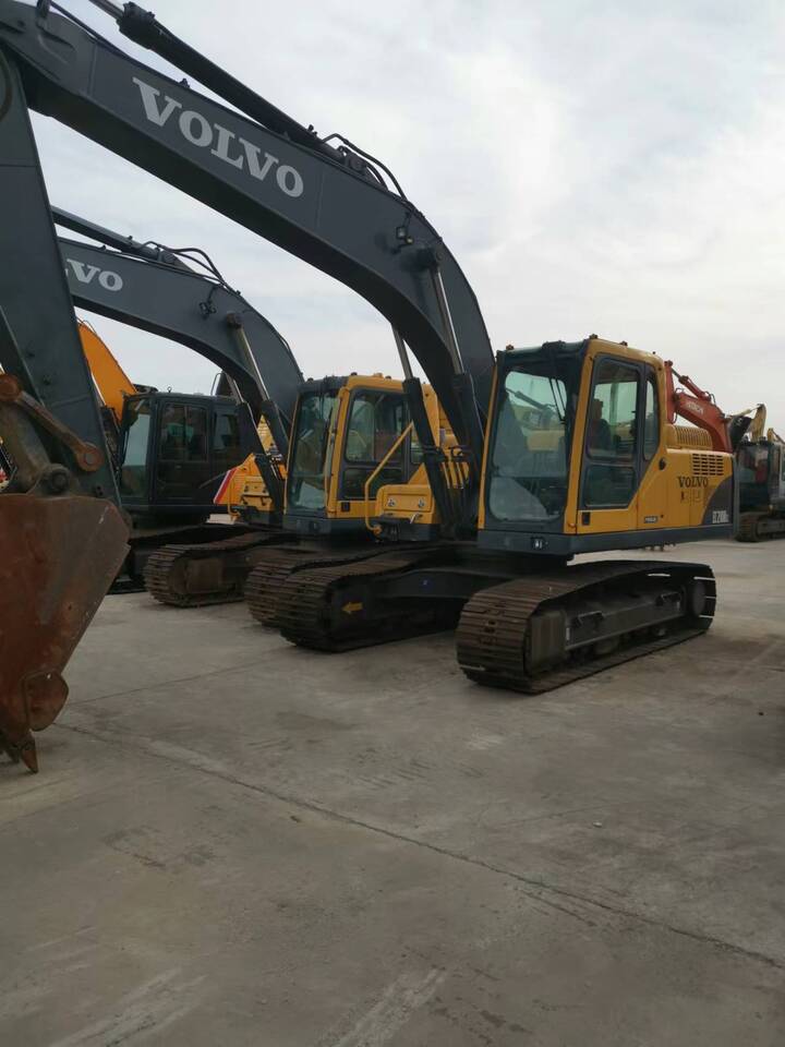 Escavadora de rastos Volvo EC210B: foto 6