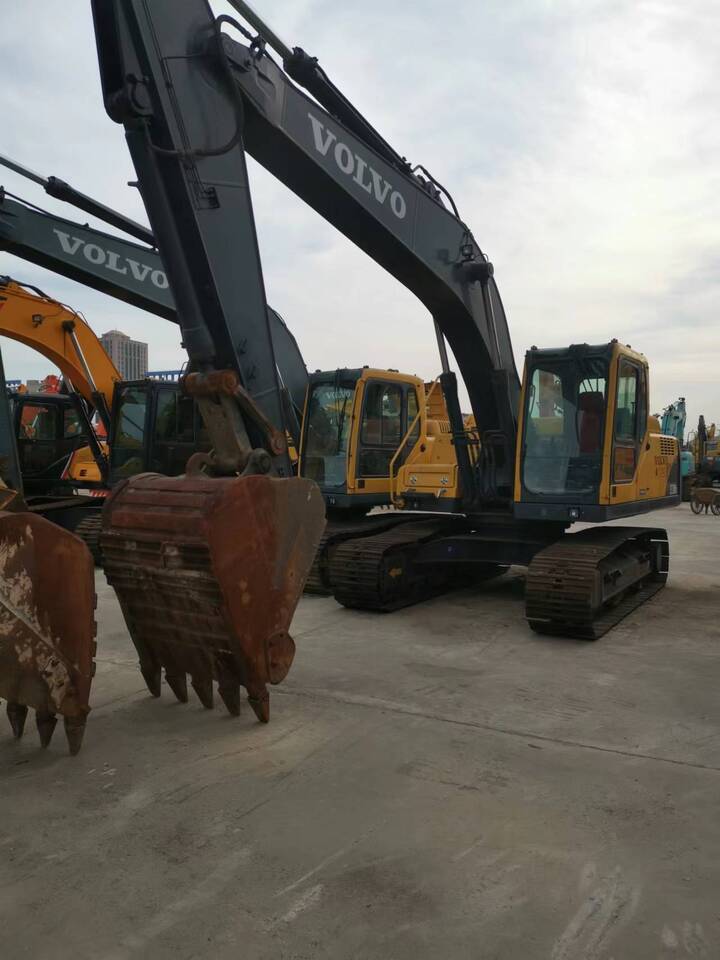 Volvo EC210B - Escavadora de rastos: foto 3 Volvo EC210B - Escavadora de rastos: foto 3