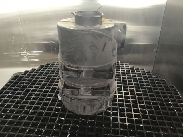 Liebherr Air Filter - Sistema de admissão de ar: foto 4 Liebherr Air Filter - Sistema de admissão de ar: foto 4