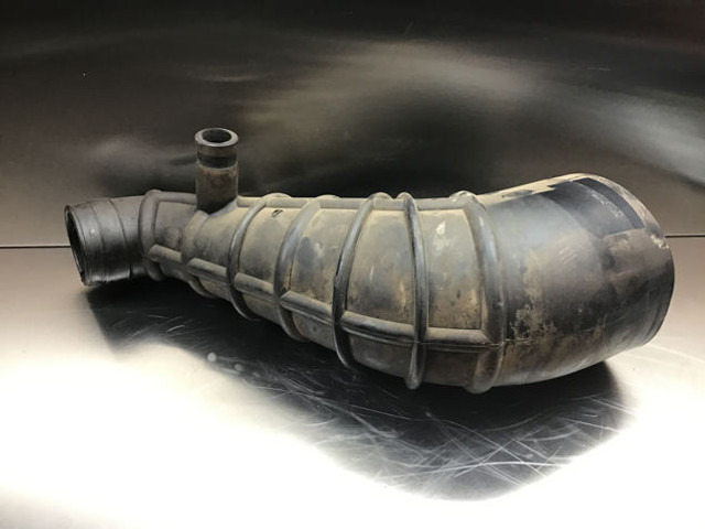 Tubo de admissão Liebherr Air Filter Hose: foto 1