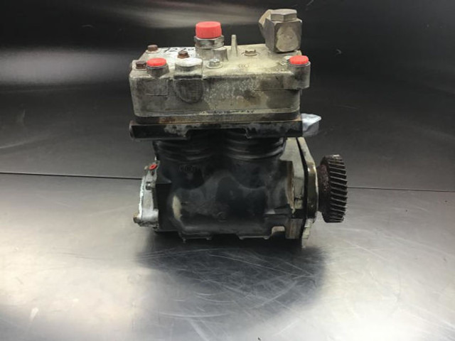 Liebherr Compressor - Motor e peças: foto 1 Liebherr Compressor - Motor e peças: foto 1