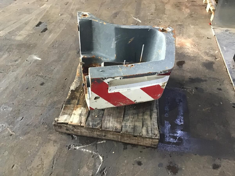 Liebherr Counterweight Left - Contrapeso de Máquina agrícola: foto 2 Liebherr Counterweight Left - Contrapeso de Máquina agrícola: foto 2