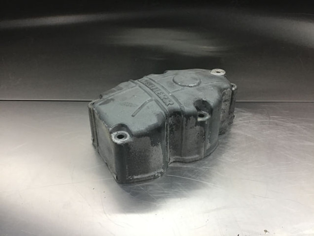 Liebherr Cylinderhead Cover - Motor e peças: foto 4 Liebherr Cylinderhead Cover - Motor e peças: foto 4