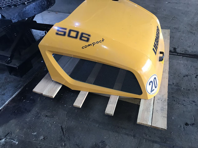 Liebherr Engine Hood - Capô: foto 5 Liebherr Engine Hood - Capô: foto 5