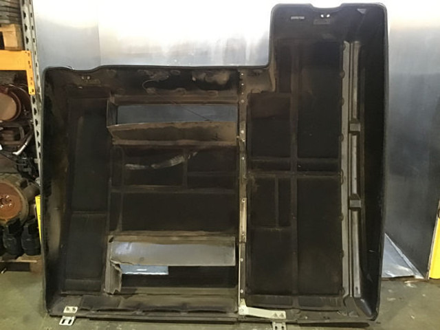 Liebherr Engine Hood - Capô: foto 5 Liebherr Engine Hood - Capô: foto 5