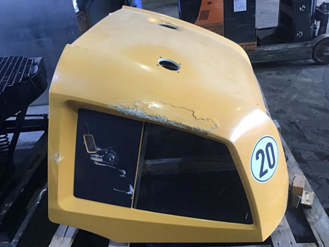 Liebherr Engine Hood - Capô: foto 3 Liebherr Engine Hood - Capô: foto 3