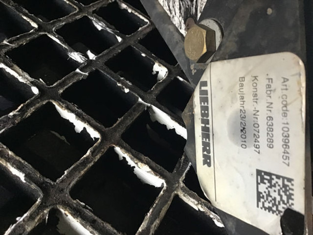 Liebherr Engine Hood Small - Capô: foto 4 Liebherr Engine Hood Small - Capô: foto 4