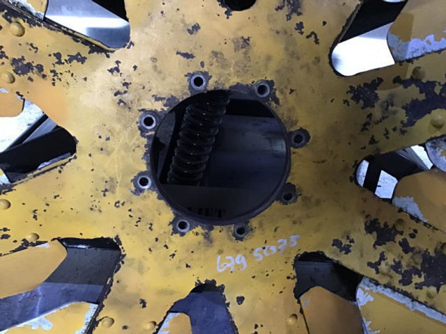 Sistema de arrefecimento Liebherr Fan Blade: foto 6 Sistema de arrefecimento Liebherr Fan Blade: foto 6