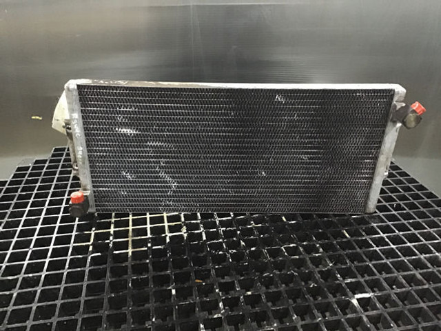 Liebherr Fuelcooler - Radiador de óleo: foto 1 Liebherr Fuelcooler - Radiador de óleo: foto 1
