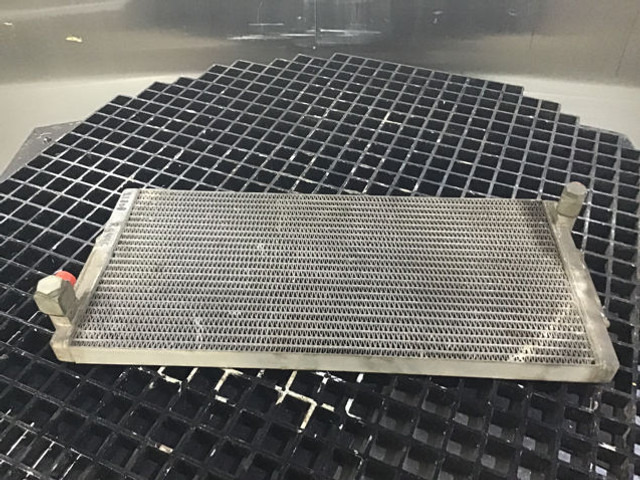 Liebherr Fuelcooler - Radiador de óleo: foto 1 Liebherr Fuelcooler - Radiador de óleo: foto 1