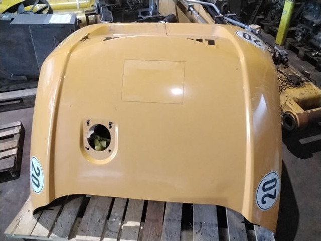 Liebherr L506 / L508 - Capô: foto 1 Liebherr L506 / L508 - Capô: foto 1