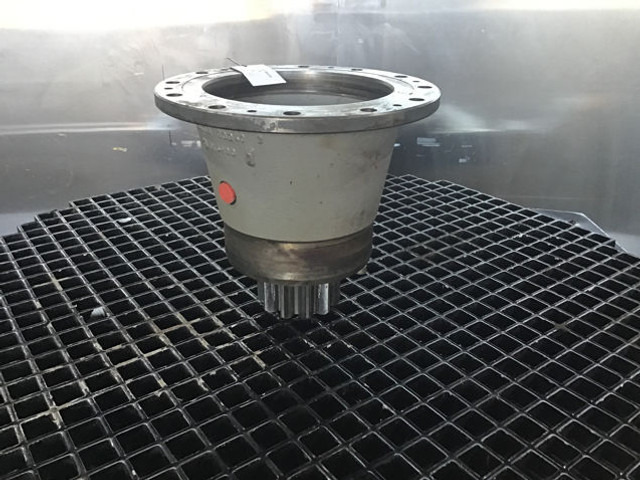 Liebherr Output Shaft Housing - Cubo de roda: foto 1 Liebherr Output Shaft Housing - Cubo de roda: foto 1