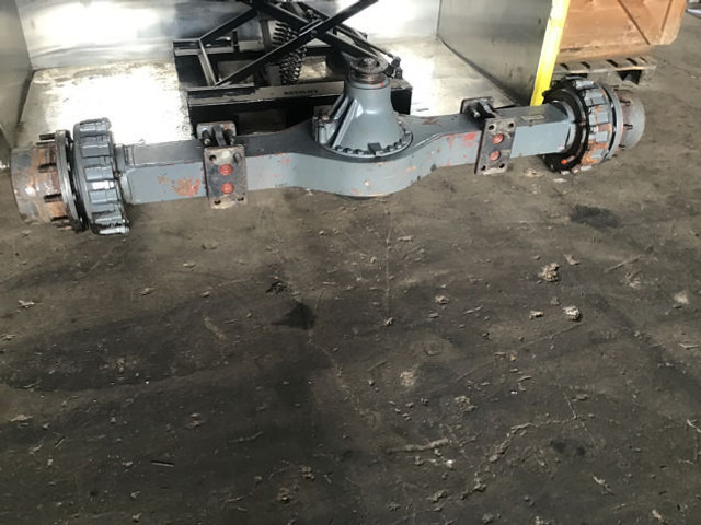 Liebherr Rear Axle - Eixo e peças: foto 2 Liebherr Rear Axle - Eixo e peças: foto 2