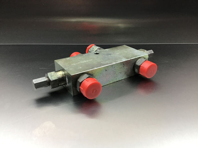 Válvula Liebherr Safety Valve: foto 7 Válvula Liebherr Safety Valve: foto 7