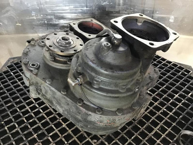Liebherr Travel Gearbox - Caixa de câmbio: foto 2 Liebherr Travel Gearbox - Caixa de câmbio: foto 2