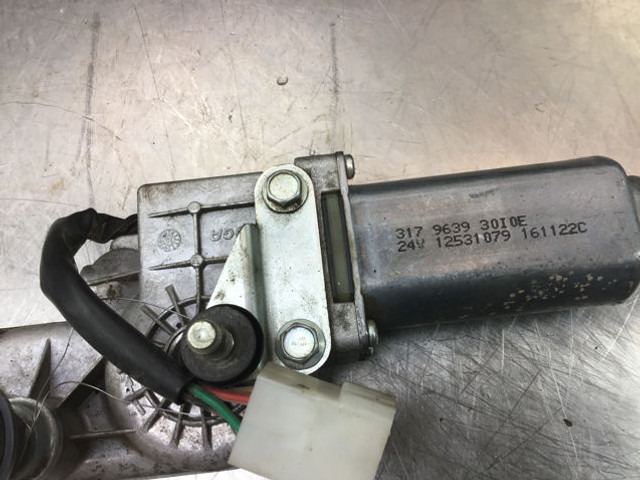 Liebherr Wiper Motor - Limpador de pára-brisa: foto 1 Liebherr Wiper Motor - Limpador de pára-brisa: foto 1
