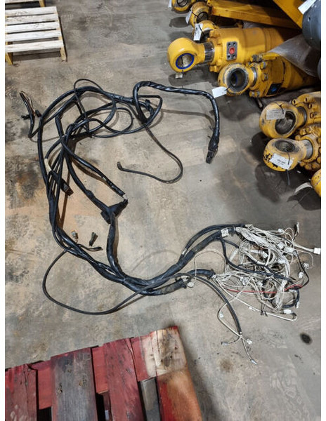 Liebherr Wire Harness - Cables/ Wire harness: foto 2 Liebherr Wire Harness - Cables/ Wire harness: foto 2